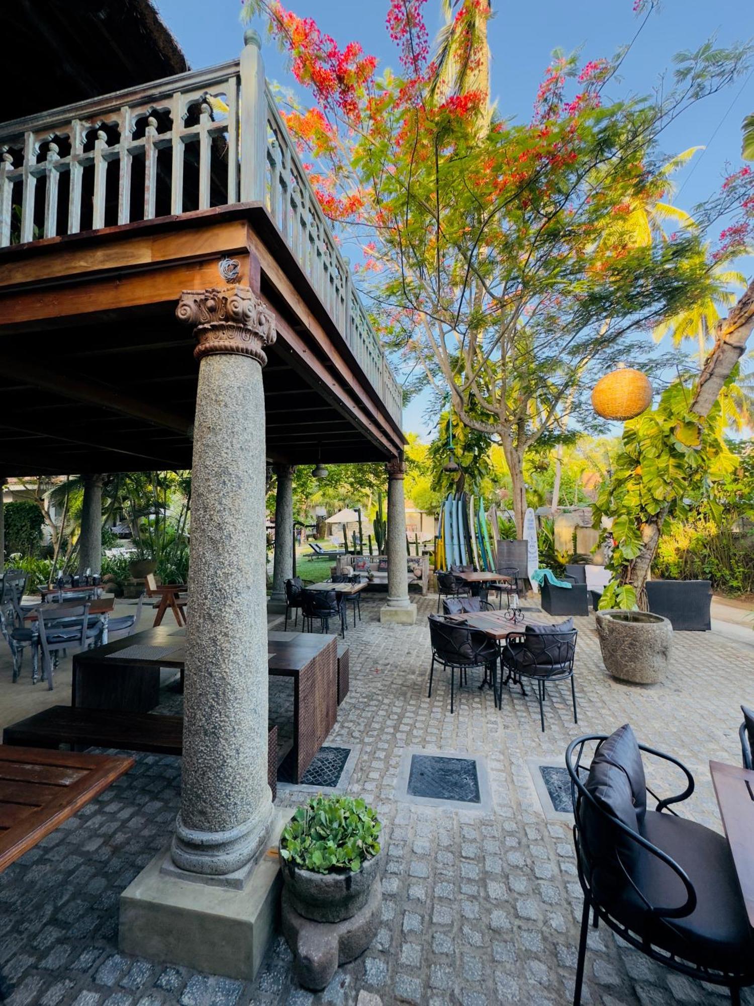 Aga Surf View Hotel Tangalle Bagian luar foto