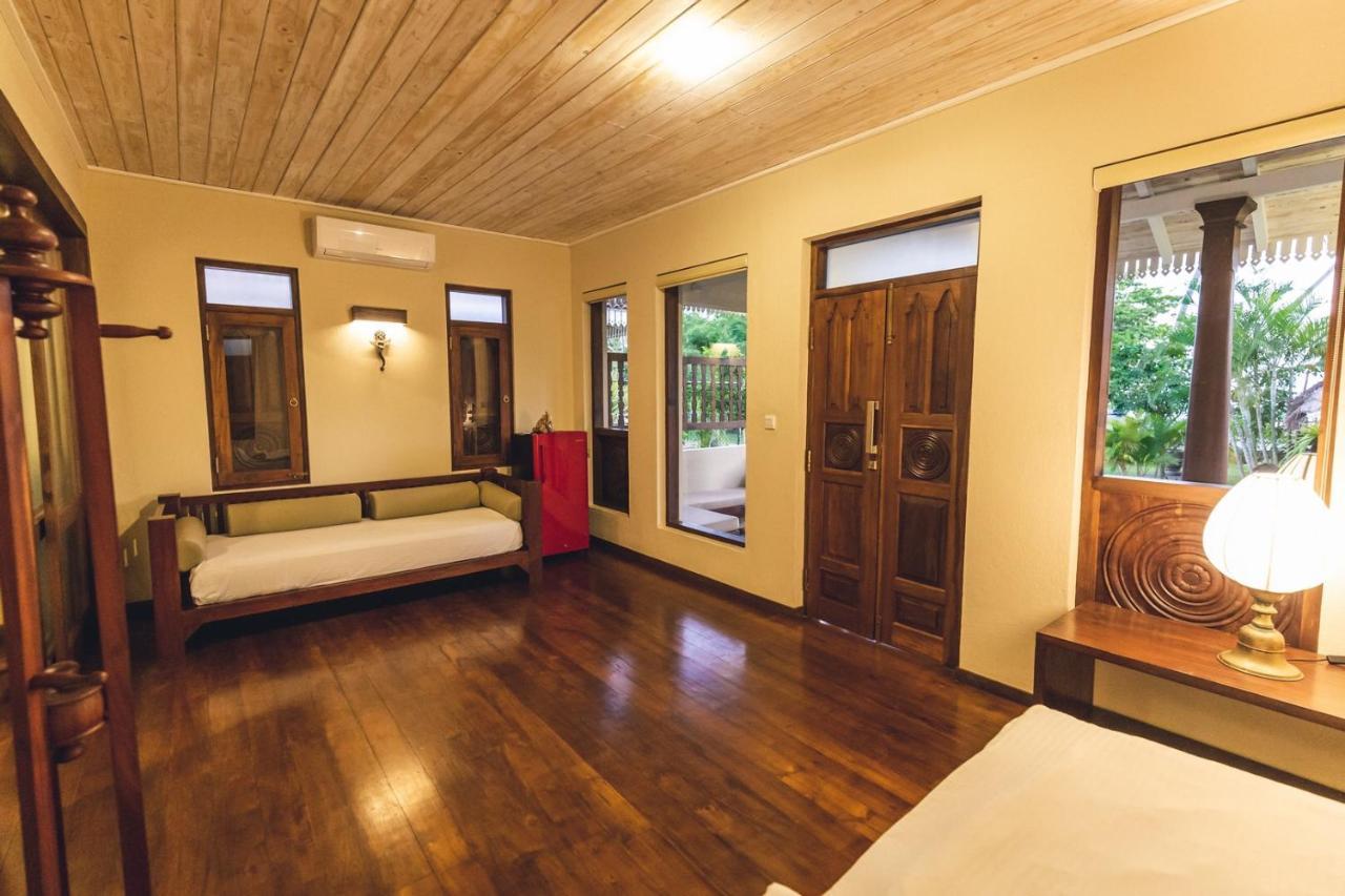 Aga Surf View Hotel Tangalle Bagian luar foto